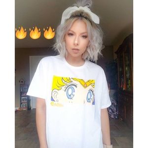 🔥 URBAN OUTFITTERS SAILOR MOON EYES ANIME CARTOON GRAPHIC TEE UNISEX WHITE